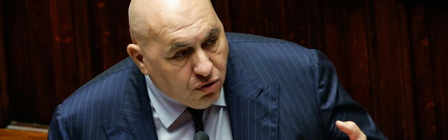 Il ministro della Difesa Crosetto operato d’urgenza al colon: "È in buone condizioni"