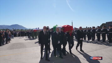 https://img-prod.tgcom24.mediaset.it/images/2025/10/08/123348714-268cd501-ffe4-4f31-b870-1b0f7be2e786.jpg