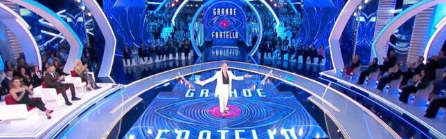 https://img-prod.tgcom24.mediaset.it/images/2025/10/13/202233523-8f187935-7e9f-43a5-9774-e42859c6ace6.jpg