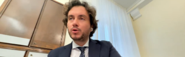 https://img-prod.tgcom24.mediaset.it/images/2025/10/22/135719890-f0c255ed-8bac-4b9e-aa03-e7dcb4e2031b.png
