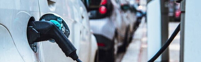Bonus auto elettriche, il plafond esaurito in 24 ore: chiesti oltre 55.600 voucher