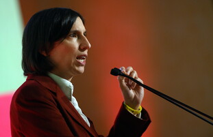 Schlein: "Il Pd è il primo partito in voti reali, la partita alle politiche è apertissima"