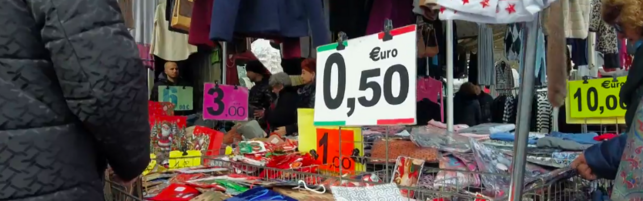 Natale al risparmio per il ceto medio: regali ridotti, tavole più semplici, spese sotto controllo