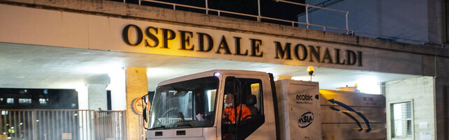 Napoli, "al piccolo paziente trapiantato il cuore danneggiato cool ghiaccio secco": sospesi due chirurghi