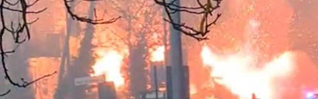 Arezzo, esplode furgone carico di bombole d'ossigeno: due feriti