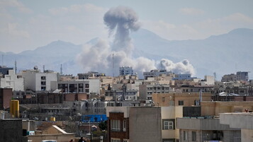 Tensioni in Iran, gli investitori corrono ai ripari: l'obbligazionario trema