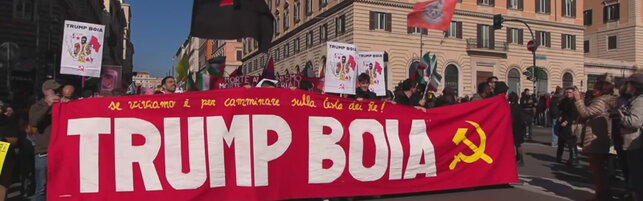 Corteo No Kings di Roma: striscioni 