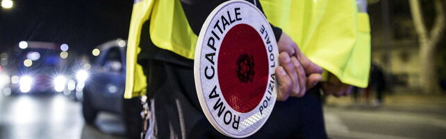 Roma, scontro auto-moto: morto centauro 33enne