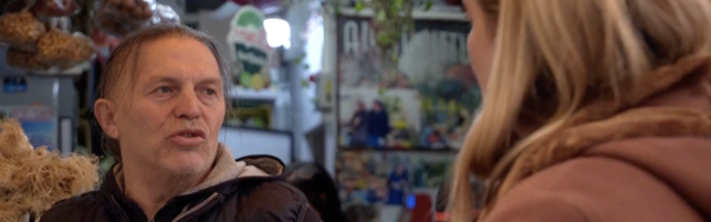 Pasqua e rincari, un fruttivendolo: "In 62 anni di professione non ricordo una spesa così cara"