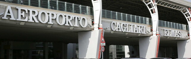 Cagliari, la nebbia manda in tilt l'aeroporto: voli dirottati su Alghero