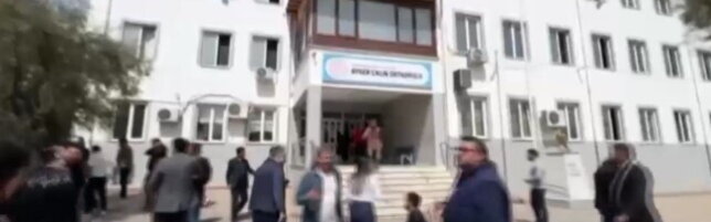 Anteprima: Turchia, studente 16enne apre il fuoco a scuola: 9 morti