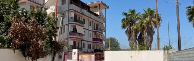 Anteprima: Lecce, maneggiano pistola trovata in casa e parte un colpo: muore 17enne