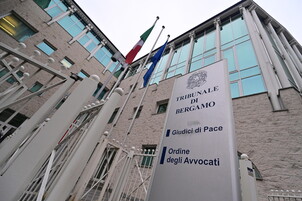 Bergamo, fu ucciso in casa per una rapina: due condannati a 23 e a 16 anni