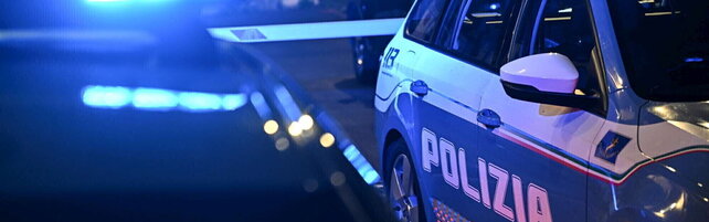 Catanzaro, donna si getta dalla finestra con tre figli: morti mamma e due bimbi