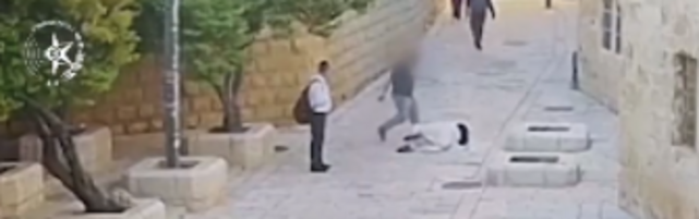 Anteprima: Israele, suora aggredita con spinte e calci: fermato un 36enne