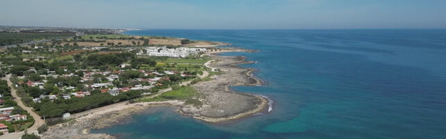 Puglia, l'abusivismo edilizio domina il litorale: gli