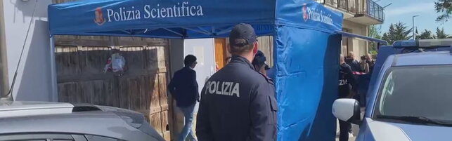 Avvelenate dalla ricina, sotto esame anche la rete wi-fi dell'abitazione