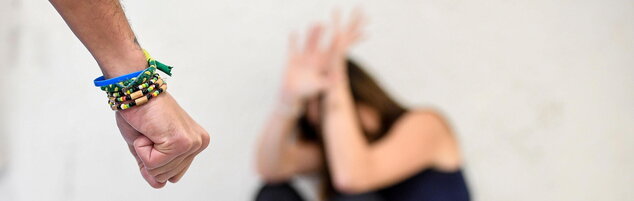 Asti, violentava la compagna invalida da circa 10 anni: arrestato 40enne