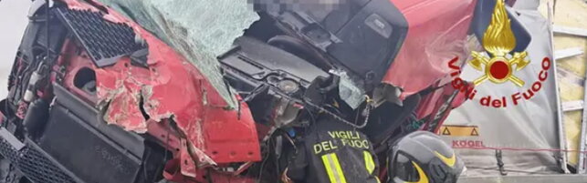 Firenze, tamponamento fra camion in A1: morto uno degli autisti
