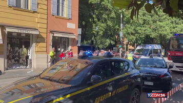 Auto falcia pedoni a Modena: i momenti dopo l'impatto
