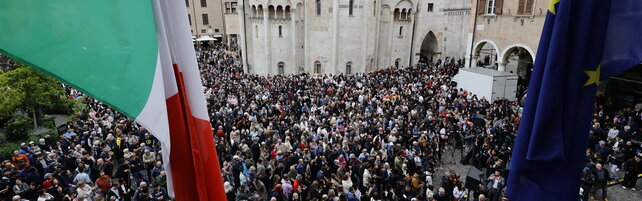 Anteprima: Modena, in migliaia in piazza: "Uniti contro l'odio" | Mattarella e Meloni visitano i fer…