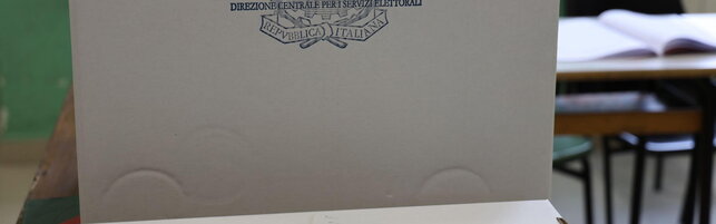 Anteprima: Elezioni amministrative, seggi aperti: si vota in 894 Comuni