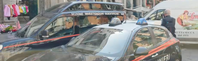 Napoli, padre accoltella al polmone il figlio 12enne poi tenta il suicidio
