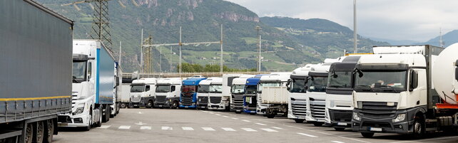 Torino, ubriaco guida un tir contromano per 10 chi