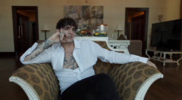 https://img-prod.tgcom24.mediaset.it/images/2026/06/11/201916709-f80dea68-c43d-4d11-9f90-9dabe2a2e61d.png