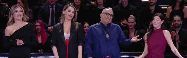 https://img-prod.tgcom24.mediaset.it/images/2026/06/19/075642386-7fd19616-6947-4e52-bc09-098dab8ea201.jpg