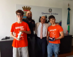 https://img-prod.tgcom24.mediaset.it/images/2026/06/19/141837977-61a9a944-a3e2-4a11-9e43-f4d14d8a3900.png