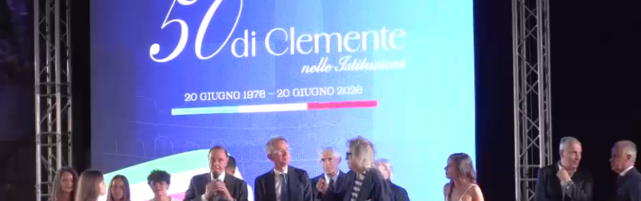 Clemente Mastella festeggia i suoi 50 anni... in politica