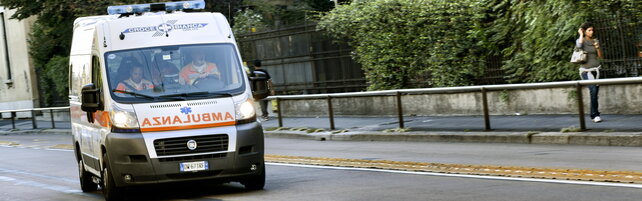 https://img-prod.tgcom24.mediaset.it/images/2026/06/26/124239598-448ad2ea-6d46-4b3f-a972-e1ce29f366fb.jpg