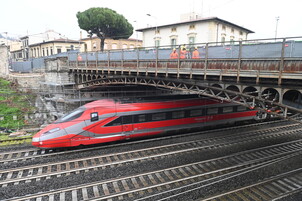 https://img-prod.tgcom24.mediaset.it/images/2026/07/04/140537661-dae597ec-d89a-4d29-a7fe-4d9784d78df0.jpg