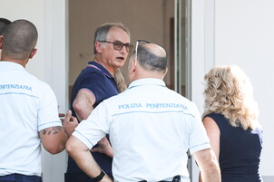 https://img-prod.tgcom24.mediaset.it/images/2026/07/26/064728702-d36070fa-54ad-445d-934c-a58fabc85798.jpg