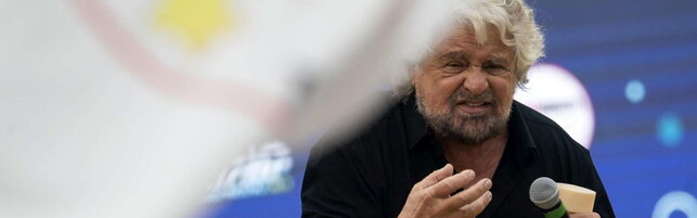 M5s, Grillo: "Doveva cambiare la politica, la politica lo ha cambiato"