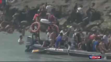 Anteprima: Ceuta, l'ondata migratoria è incontenibile: 2mila persone invadono l'exclave spagnola