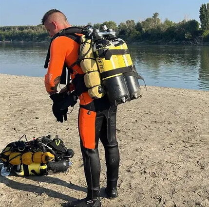 Anteprima: Rovigo, si era tuffato nel fiume Po per salvare la figlia: recuperato il corpo