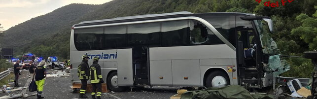 Anteprima: Grave incidente sulla statale Terni-Rieti, cinque morti e cinque feriti: coinvolti un aut…