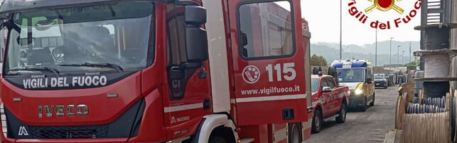 Anteprima: Torino, grave incendio in un appartamento: otto persone soccorse, due gravi