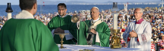 Anteprima: Papa Leone XIV al Meeting: "Prima dei confini ci sono sempre le persone | Smascheriamo i…