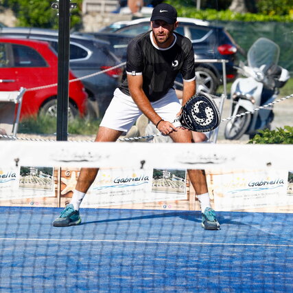 Anteprima: Bordighera (Imperia), schianto scooter-bus: morto maestro di tennis 28enne