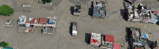 Anteprima: Tibet, improvvisa colata di fango: recuperati 157 corpi, dispersi 579 turisti | Due itali…