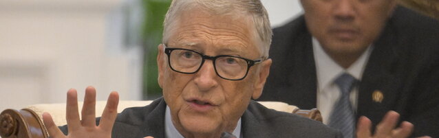 Bill Gates lancia l’allarme sull’Ia: “Posti di lavoro a rischio, il 40% sia riservato agli umani”