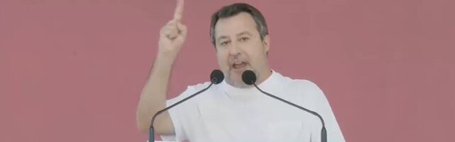 Copertina: Matteo Salvini dal pratone di Pontida: "Non voglio divisioni ma unità"