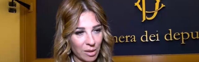 https://img-prod.tgcom24.mediaset.it/images/2026/09/27/023427328-6adeaadf-1512-4162-9c50-ee38f6725722.jpg