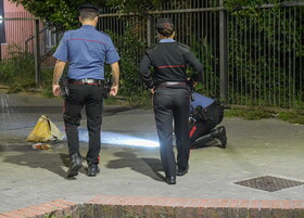 Anteprima: Milano, agguato per strada a colpi di pistola | 30enne ferito alla schiena, è grave