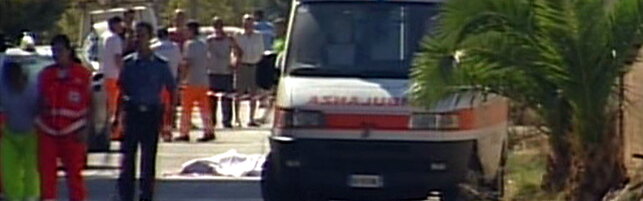 Arezzo, auto finisce contro un albero: morto il conducente