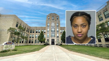 Copertina: Usa, si spaccia per supplente e insulta gli studenti: "L'ho fatto per noia, odio i bambini"