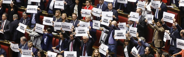 La riforma elettorale è legge, via libera dalla Camera con 227 sì | Meloni: "Ora gli italiani potranno scegliere tutto"